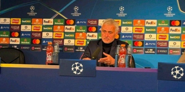 0-3！欧冠3连败排第34！穆里尼奥不服：极不公平，我们还能出线