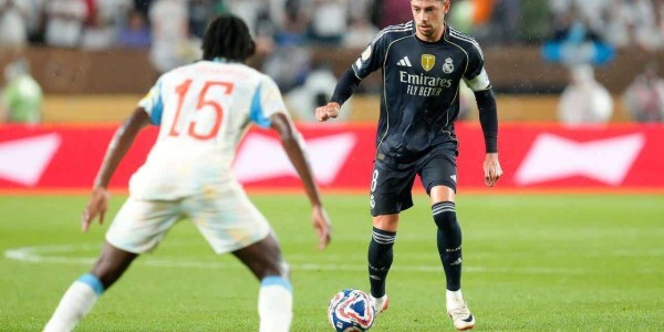 欧冠：萨尔茨堡优势尽显，布兰晋级无望？萨尔茨堡VS布兰