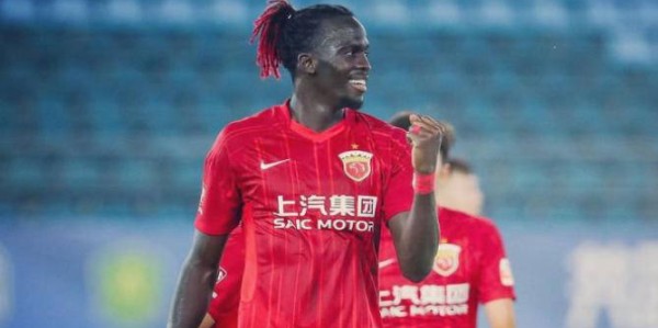 欧冠资格赛次回合：红星大胜红魔，阿拉木图逆转晋级！